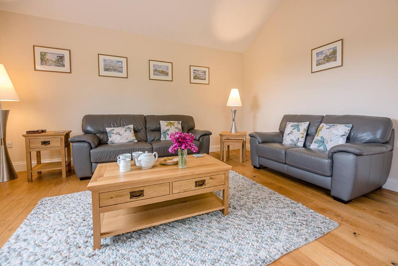 Grove Farm Bungalow With Swimming Pool, Dallinghoo Woodbridge Bagian luar foto